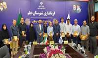 خبرنگاری بی تردید یک واژه مقدس بوده و جایگاه والایی در جامعه دارد